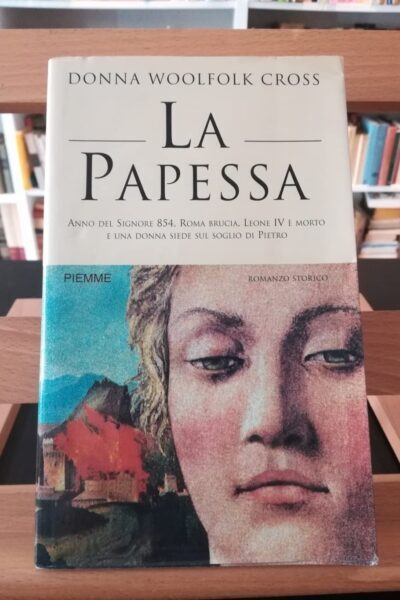 copertina del libro "La papessa" di Donna Woolfolk Cross
